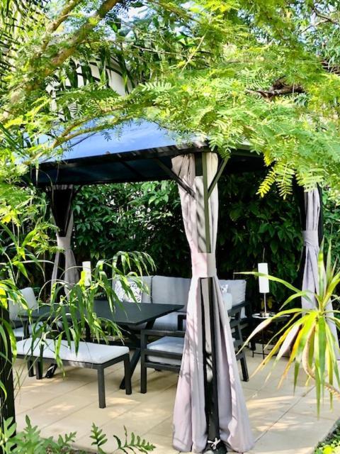 South Pacific Bed & Breakfast Clifton Beach Exteriör bild