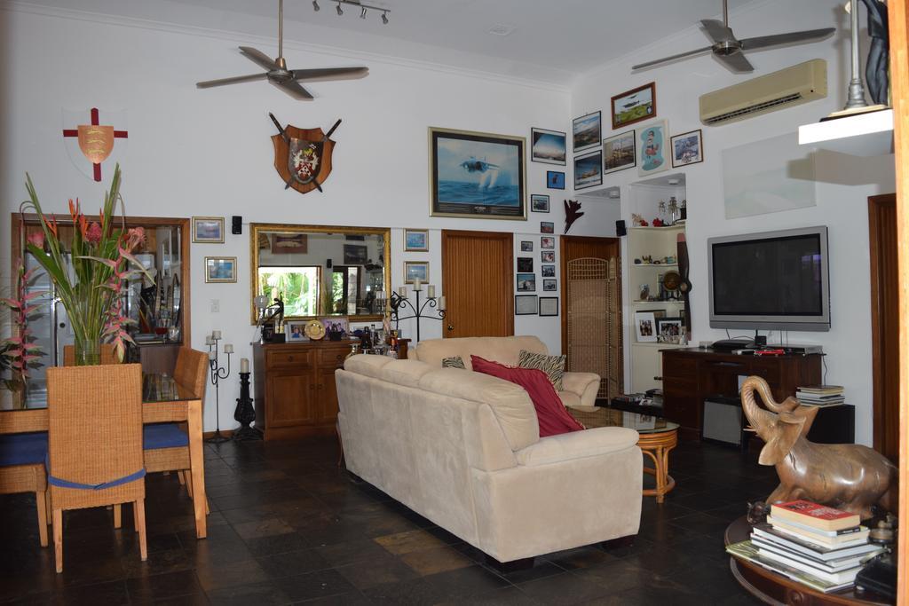 South Pacific Bed & Breakfast Clifton Beach Exteriör bild