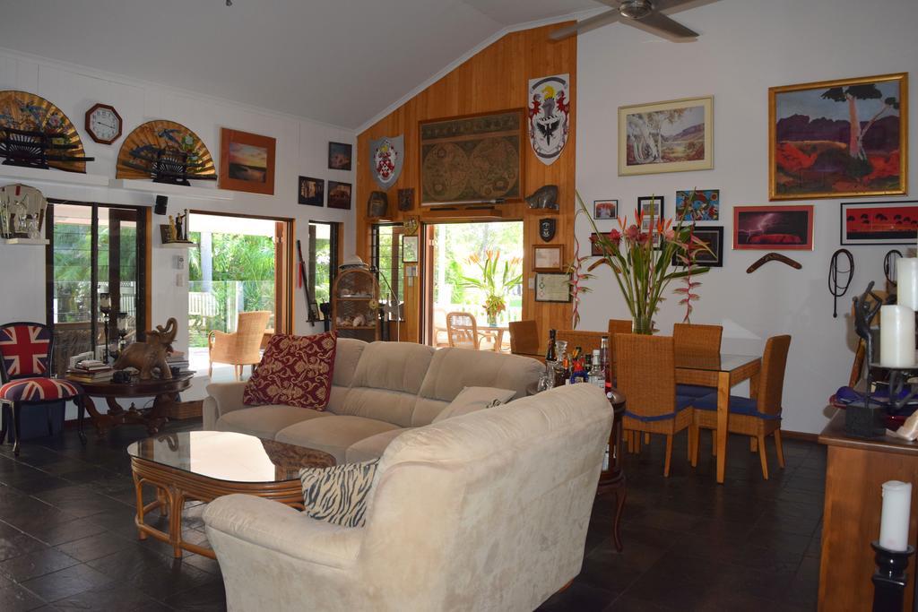 South Pacific Bed & Breakfast Clifton Beach Exteriör bild